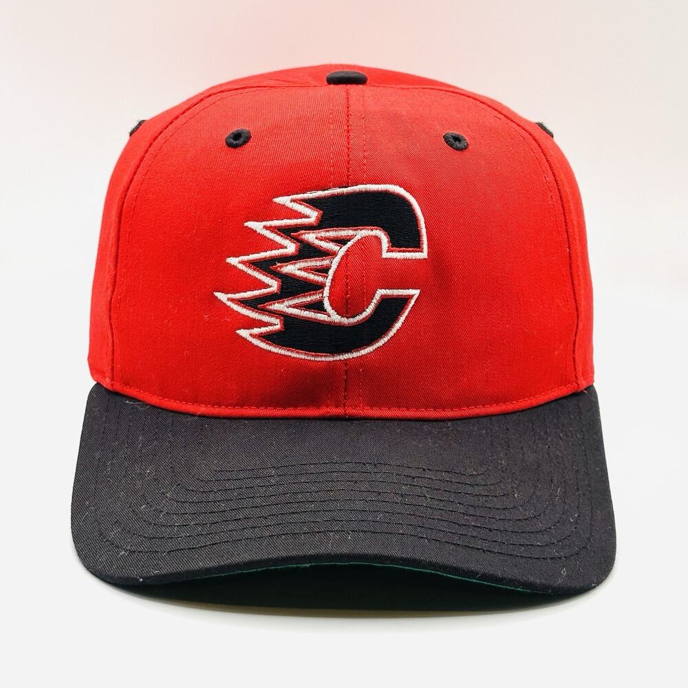Calgary Flames SnapBack Hat Cap NHL Red Hockey Richardson Pro Model